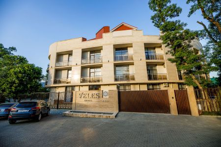 Отель "Veles" / "Велес"