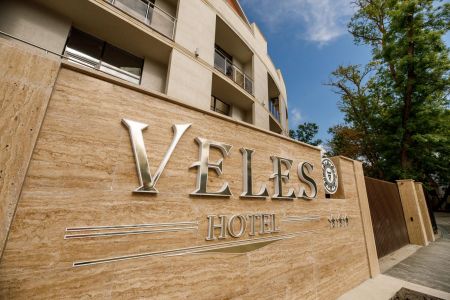 Отель "Veles" / "Велес"